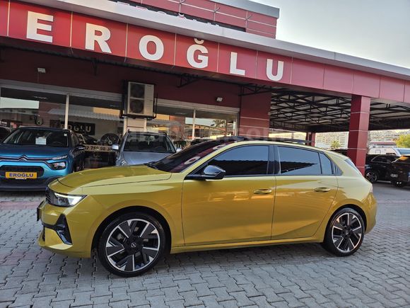 **EROĞLU** 2024 OPEL ASTRA-e ULTİMATE ELEKTRİKLİ BOYASIZ SUNROOF