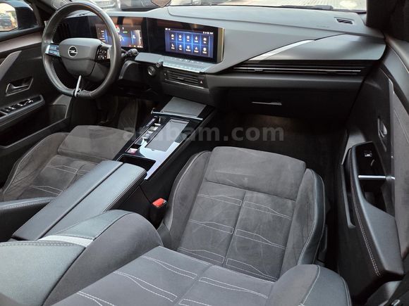 **EROĞLU** 2024 OPEL ASTRA-e ULTİMATE ELEKTRİKLİ BOYASIZ SUNROOF