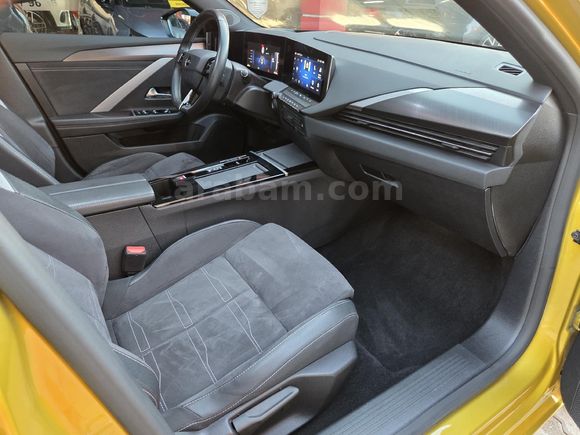 **EROĞLU** 2024 OPEL ASTRA-e ULTİMATE ELEKTRİKLİ BOYASIZ SUNROOF