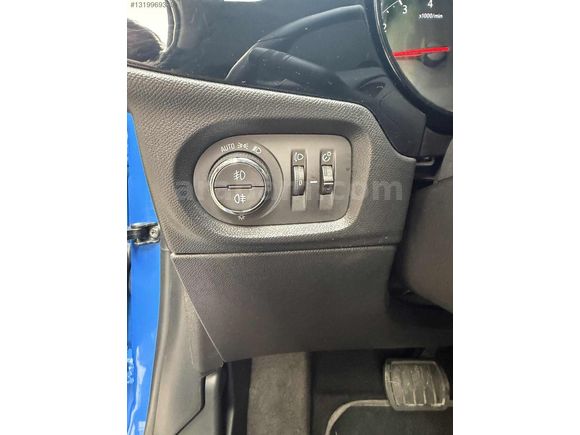 ÖZCAR'dan HATASIZ BOYASIZ CORSA/YENİ KASA/SERVİS BKMLI/61.ooo km