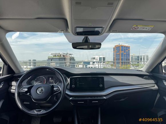 YKTCAR AUTOGROSS'DAN OCTAVIA 1.0 E TECH ELITE 57.000 KM BOYASIZ