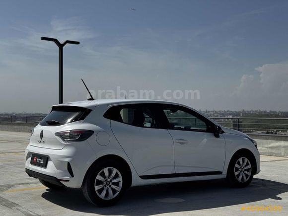 YKTCAR AUTOGROSS'DAN 2023 CLIO EQUİLİBRE 95.800 KM'DE