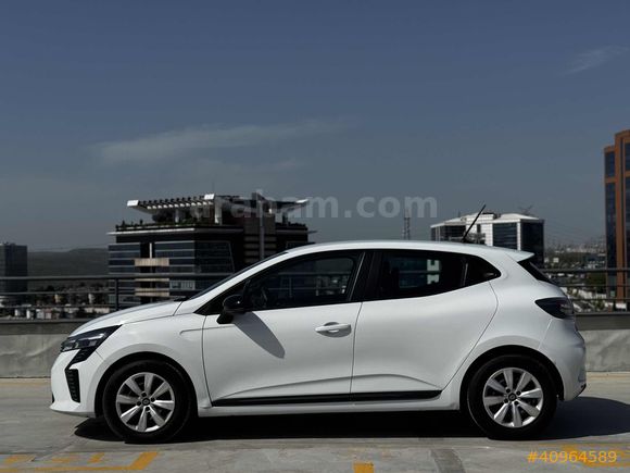 YKTCAR AUTOGROSS'DAN 2023 CLIO EQUİLİBRE 95.800 KM'DE