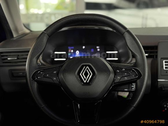 YKTCAR AUTOGROSS'DAN 2023 CLIO EQUILIBRE 91.244 KM'DE