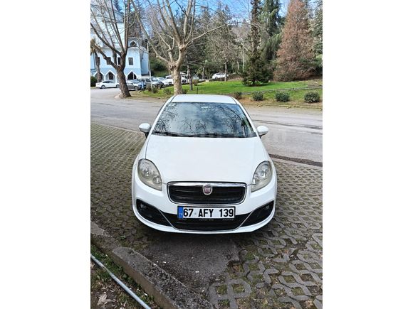Sahibinden Fiat Linea 1.3 Multijet Easy 2012 Model  193.000 km Beyaz