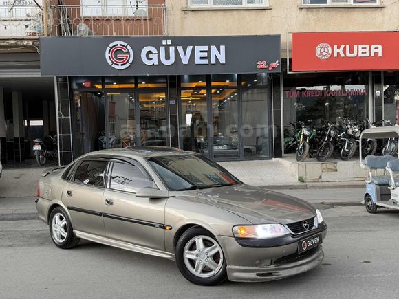 GÜVEN'DEN 1997 OPEL VECTRA 2.0CD SUNROFF 290'KM DEĞİŞENSİZ