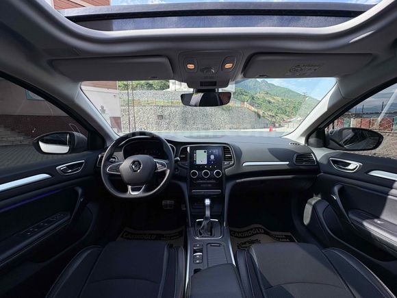 Sahibinden Renault Megane 1.3 TCe Icon 2023 Model 