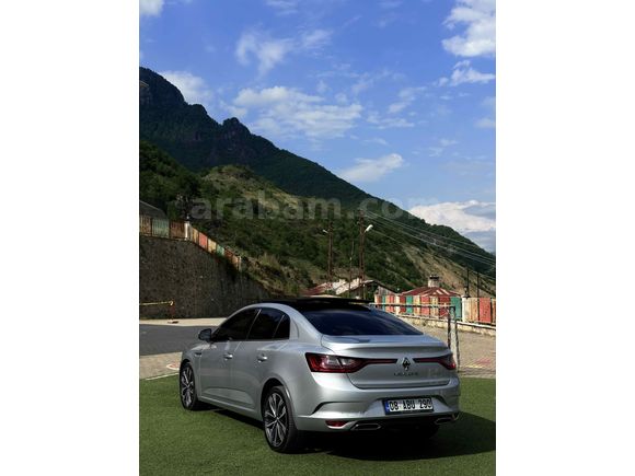 Sahibinden Renault Megane 1.3 TCe Icon 2023 Model 