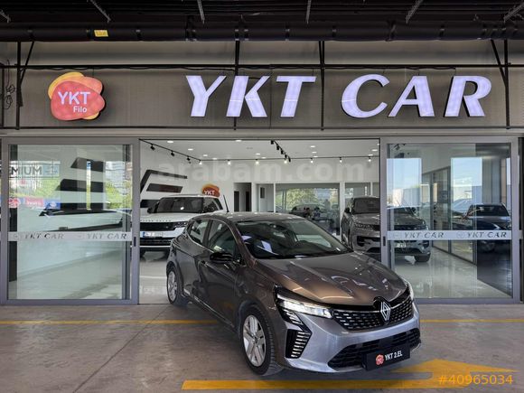 YKTCAR AUTOGROSS'DAN 2023 CLIO EVOLUTION 82.100 KM'DE