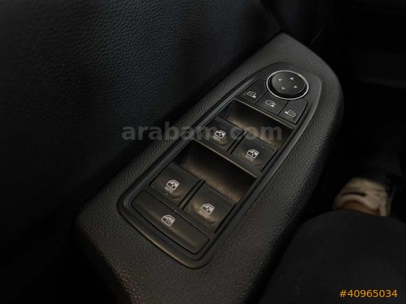 YKTCAR AUTOGROSS'DAN 2023 CLIO EVOLUTION 82.100 KM'DE