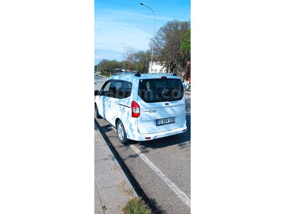 Sahibinden Ford Tourneo Courier 1.6 TDCi Deluxe 2017 Model  118.000 km Beyaz