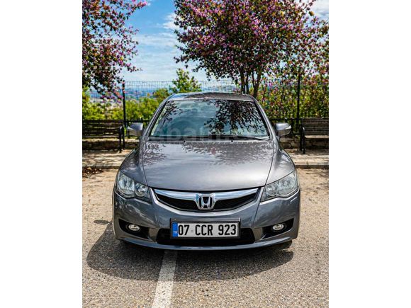 Sahibinden Temiz Kullanılmış Masrafsız Honda Civic 1.6i VTEC Premium 2010 Model 