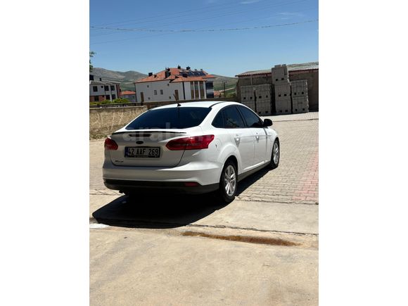 Sahibinden Ford Focus 1.5 TDCi Trend X 2016 Model  112.000 km Beyaz