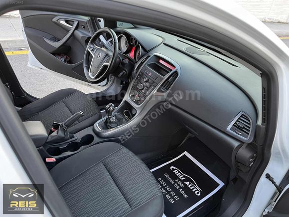 2014-15 ÇIKIŞLI OPEL ASTRA J KASA DÜŞÜK KM BENZİN&LPG CAM