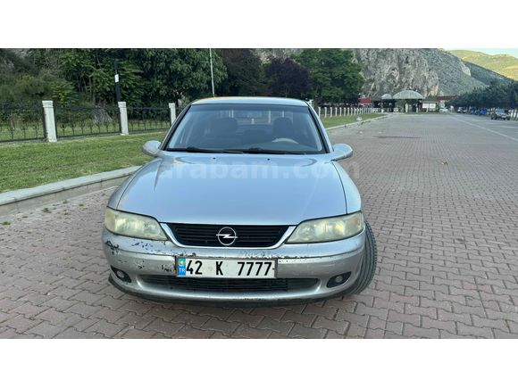SAHİBİNDEN OPEL VECTRA 1.8 CD 12 YILLIK AİLE ARACI