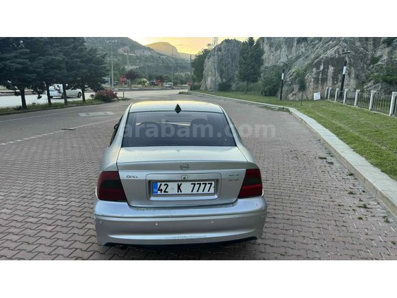 SAHİBİNDEN OPEL VECTRA 1.8 CD 12 YILLIK AİLE ARACI