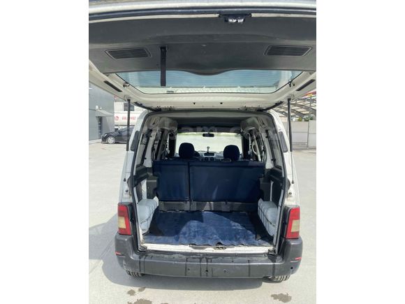 Sahibinden Peugeot Partner 1.9 D 2008 Model 