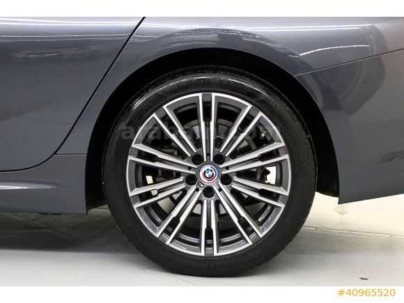 ÖZTORUN OTO - 2022 - BMW 320i Sedan - M Sport