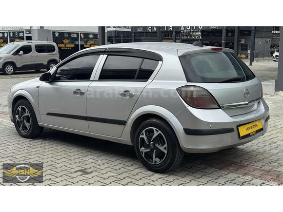 HSN MOTORS'TAN KUSURSUZ TEMİZLİKTE ASTRA