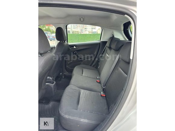 KAYA AUTODAN DÜŞÜK KM OTOMATİK BAYAN ARABASI