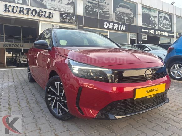 2025 HATASIZ OTOMATİK SADECE 17 BİN KM'DE CAM TAVANLI CORSA GS