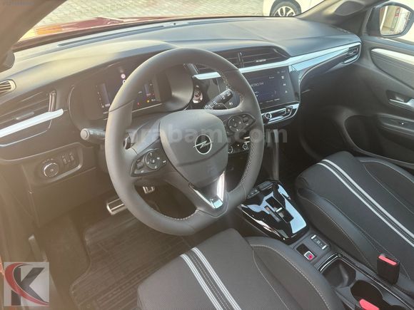 2025 HATASIZ OTOMATİK SADECE 17 BİN KM'DE CAM TAVANLI CORSA GS