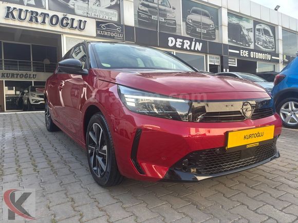 2025 HATASIZ OTOMATİK SADECE 17 BİN KM'DE CAM TAVANLI CORSA GS