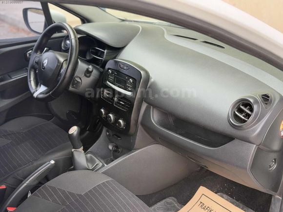 DERİCİ AUTO'DAN TEK DEĞİŞENLİ 1.5 DCI CLIO 4