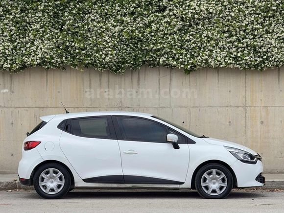 DERİCİ AUTO'DAN TEK DEĞİŞENLİ 1.5 DCI CLIO 4