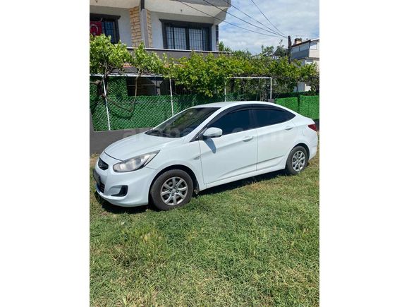 Sahibinden Hyundai Accent Blue 1.6 CRDI Biz 2014 Model 