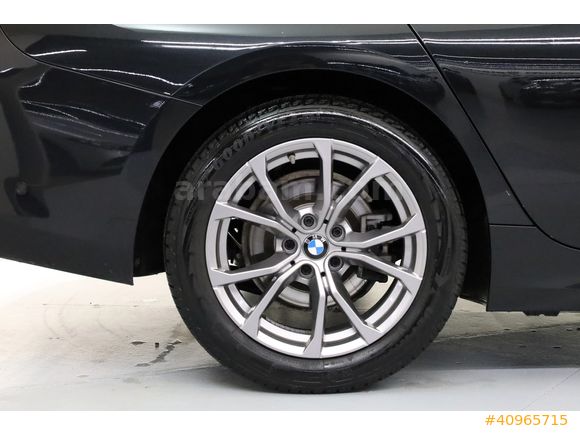ÖZTORUN OTO - 2023 - BMW 320i Sedan - Sport Line