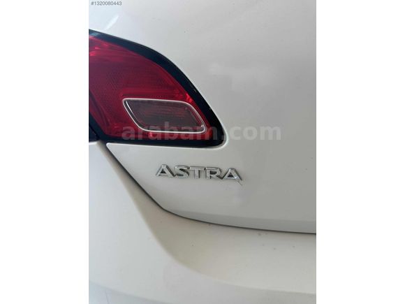 İnecik Otomotiv den Opel Astra 1.4 Otomatik Değişensiz