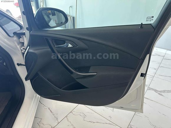 İnecik Otomotiv den Opel Astra 1.4 Otomatik Değişensiz