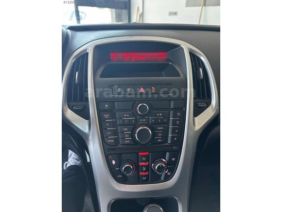 İnecik Otomotiv den Opel Astra 1.4 Otomatik Değişensiz