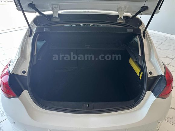 İnecik Otomotiv den Opel Astra 1.4 Otomatik Değişensiz