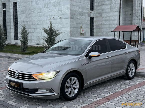 Garajj'dan Değişensiz Bakımlı B8 PASSAT 1.6TDI DSG