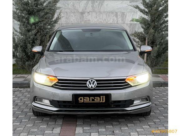 Garajj'dan Değişensiz Bakımlı B8 PASSAT 1.6TDI DSG