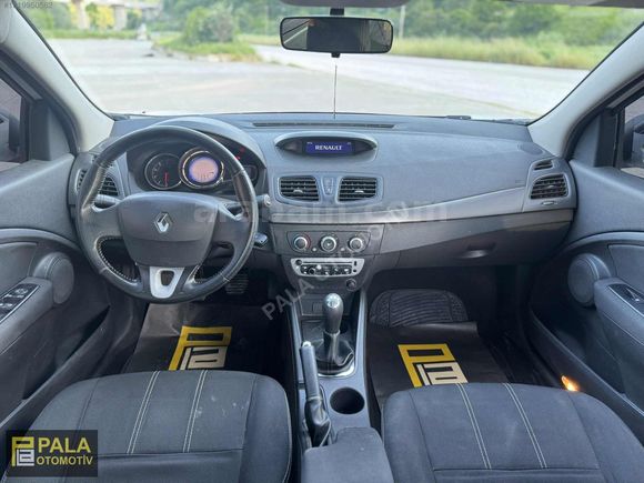 2012 MODEL 144000 KM HATASIZ BOYASIZ 1.5 DCİ 90HP EMSALSİZ TOUCH