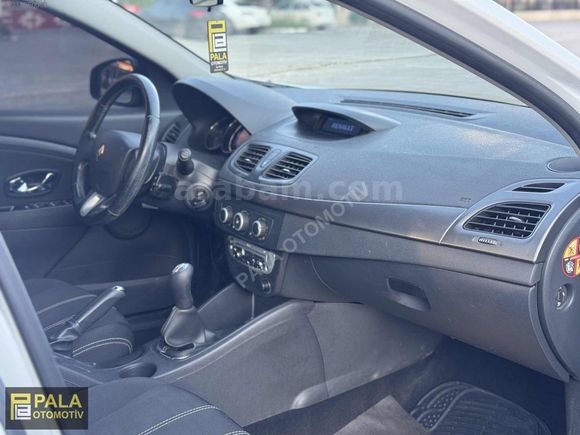 2012 MODEL 144000 KM HATASIZ BOYASIZ 1.5 DCİ 90HP EMSALSİZ TOUCH