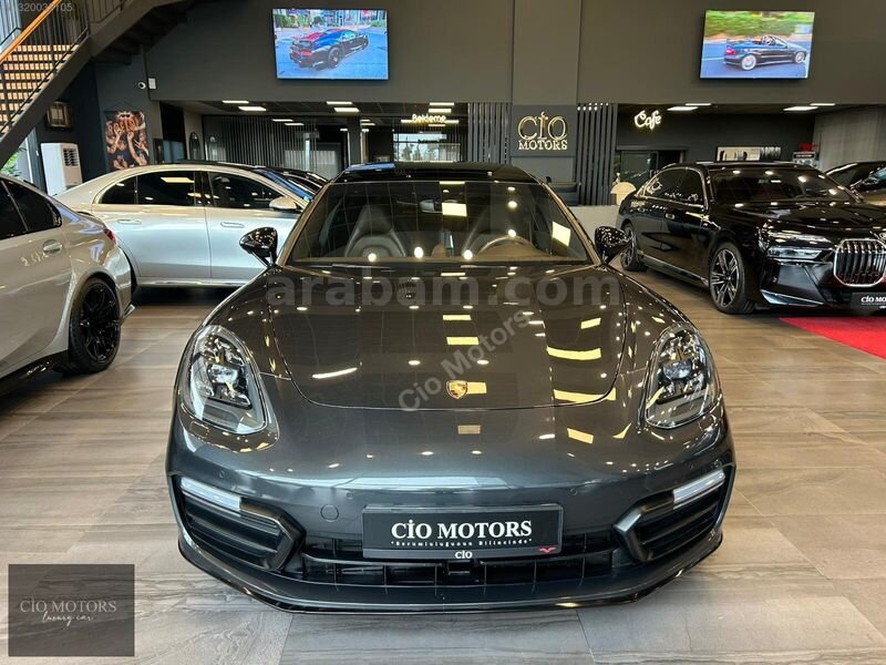 Galeriden Porsche Panamera 2018 Model İzmir 115.000 km Gri