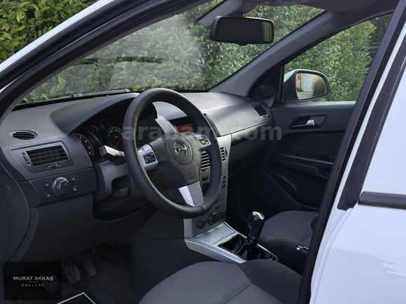 'HATASIZ 2013 OPEL ASTRA 1.6 ESSENTİA KONFOR 104.000 KM