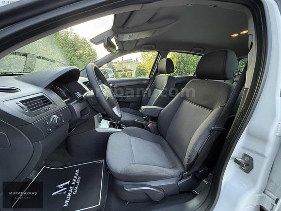'HATASIZ 2013 OPEL ASTRA 1.6 ESSENTİA KONFOR 104.000 KM