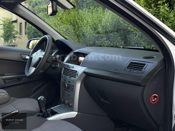 'HATASIZ 2013 OPEL ASTRA 1.6 ESSENTİA KONFOR 104.000 KM