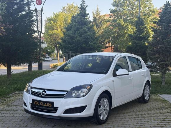 OTOMATİK VİTES 2013 ASTRA 139 BİN KM EMSALSİZ TEMİZLİK
