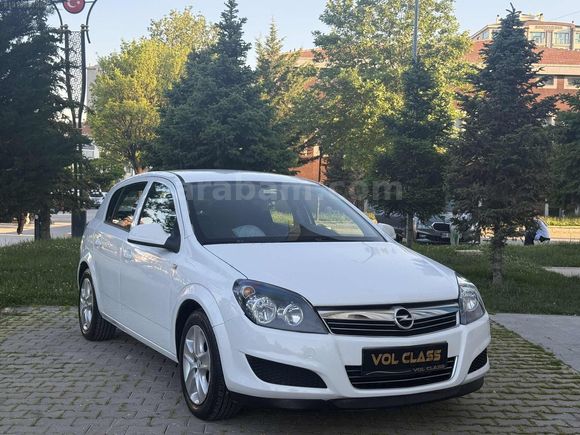 OTOMATİK VİTES 2013 ASTRA 139 BİN KM EMSALSİZ TEMİZLİK