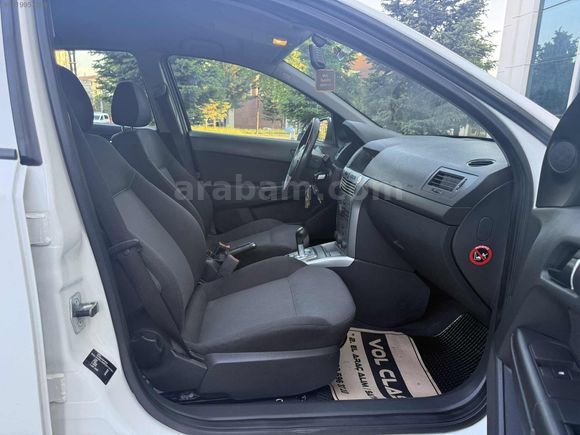 OTOMATİK VİTES 2013 ASTRA 139 BİN KM EMSALSİZ TEMİZLİK