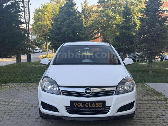 OTOMATİK VİTES 2013 ASTRA 139 BİN KM EMSALSİZ TEMİZLİK