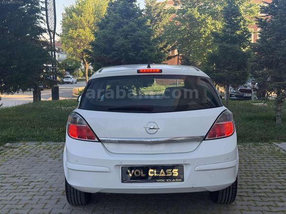 OTOMATİK VİTES 2013 ASTRA 139 BİN KM EMSALSİZ TEMİZLİK