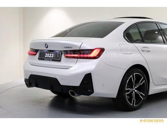 ÖZTORUN OTO - 2023 - BMW 320i Sedan - M Sport