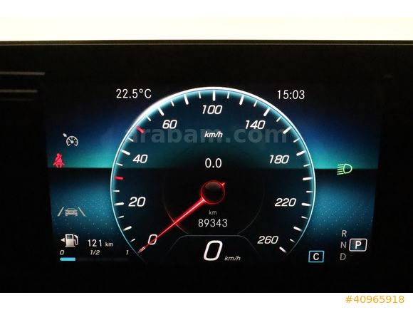 ÖZTORUN OTO - 2021 - MERCEDES GLB 200 4MATIC - PROGRESSIVE